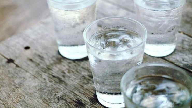Kada koristite diuretike za mršavljenje, morate piti puno vode. 